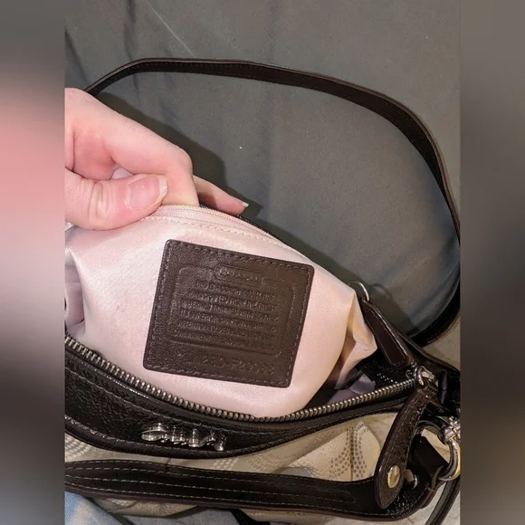 Authentic Coach purse - Picture 6 of 7